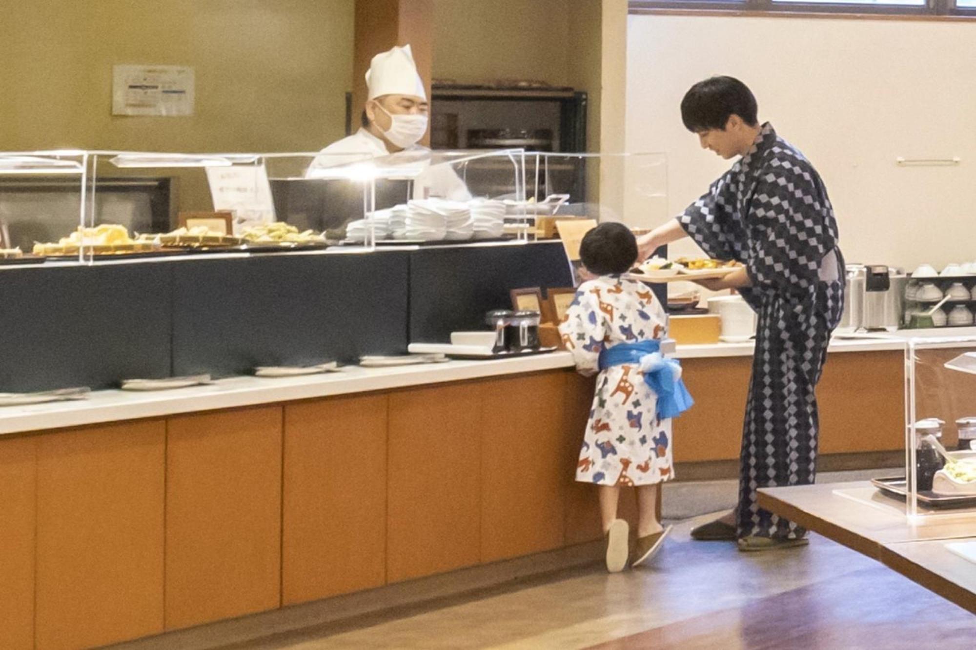 Ooedo Onsen Monogatari Ureshinokan Exteriér fotografie